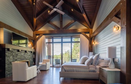 Bedroom with deck overlooking the lake